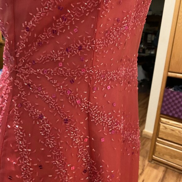 #28) Evening Gown: Strawberry Starburst - Picture 8 of 11